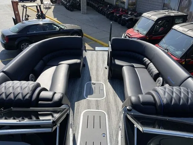 Slide: The Image of Bennington Q Swingback 27 QSBWAT2 2026 - 26