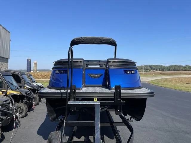 Slide: The Image of Bennington Q Swingback 27 QSBWAT2 2026 - 9