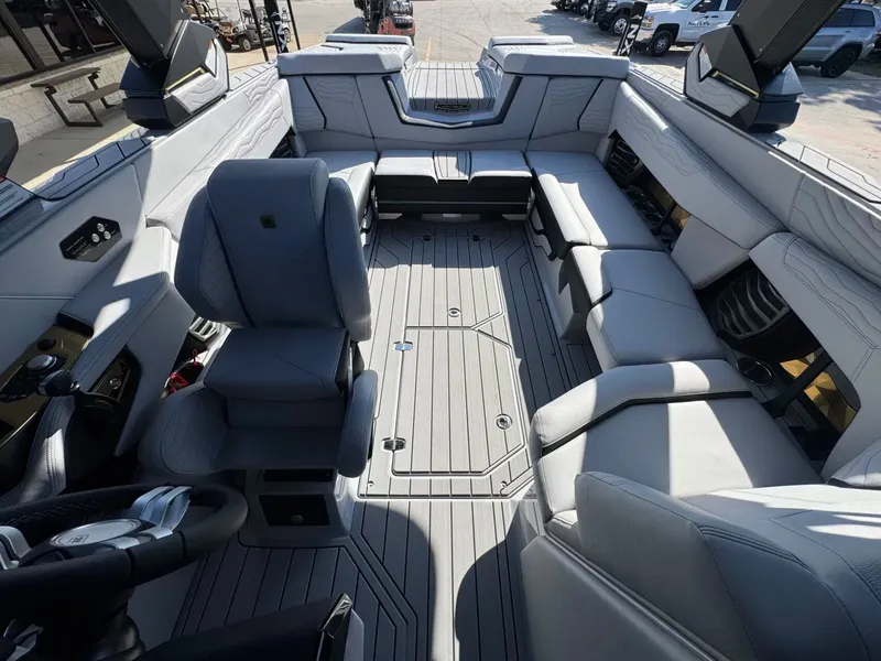 Slide: The Image of Nautique G23 2026 - 24