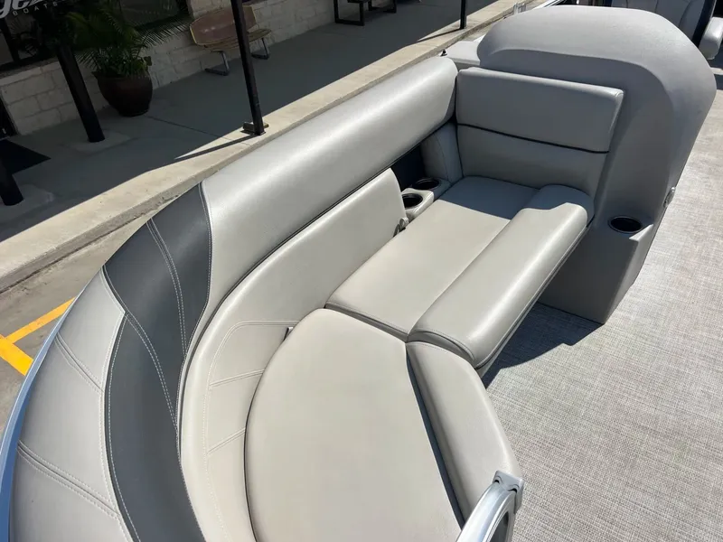 Slide: The Image of Berkshire 22CL CTS 2022 - 10