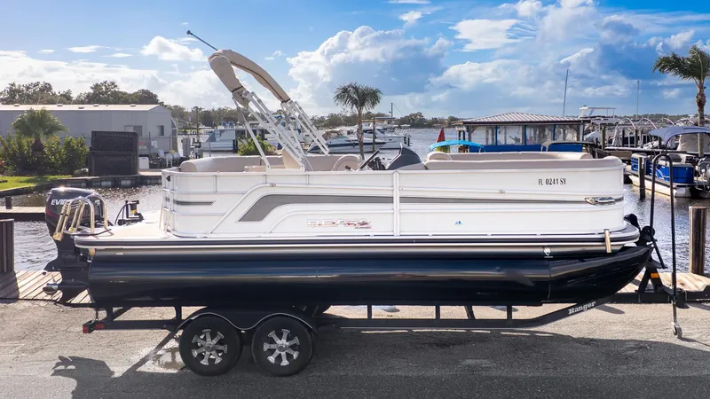 Slide: The Image of Ranger Reata Pontoon 200C 2018 - 1