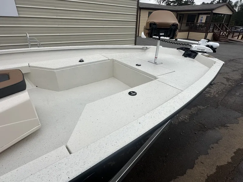 Slide: The Image of Xpress H22B Bay 2026 - 7