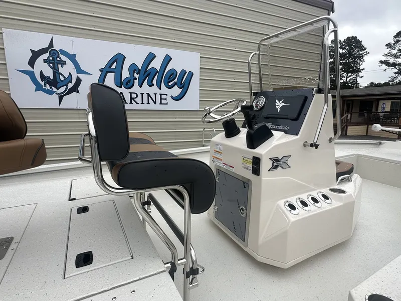 Slide: The Image of Xpress H22B Bay 2026 - 8