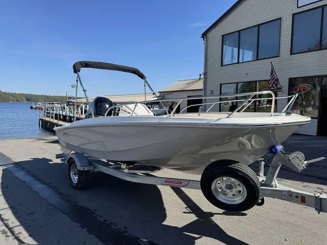 Slide: The Image of Boston Whaler 160 SS 2026 - 3