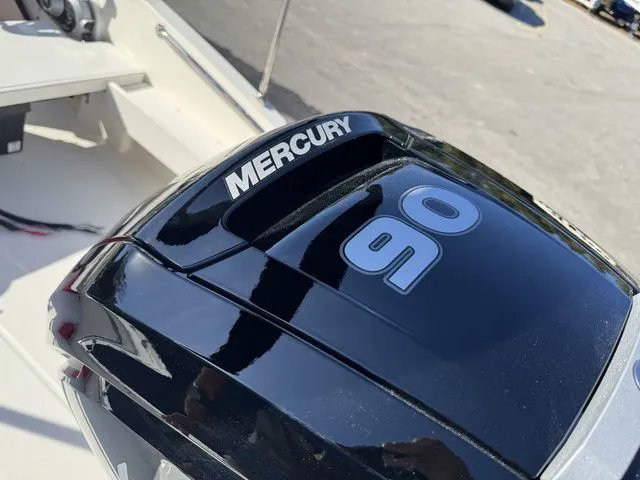 Slide: The Image of Boston Whaler 160 SS 2026 - 7