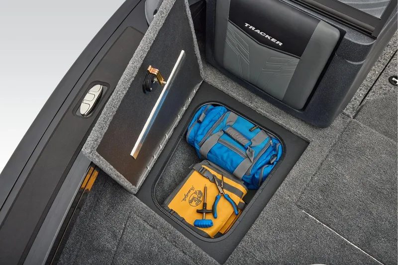 Slide: The Image of Tracker Targa V-19 WT 2026 - 23