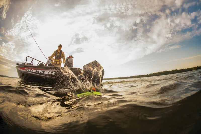 Slide: The Image of Tracker Targa V-19 WT 2026 - 77