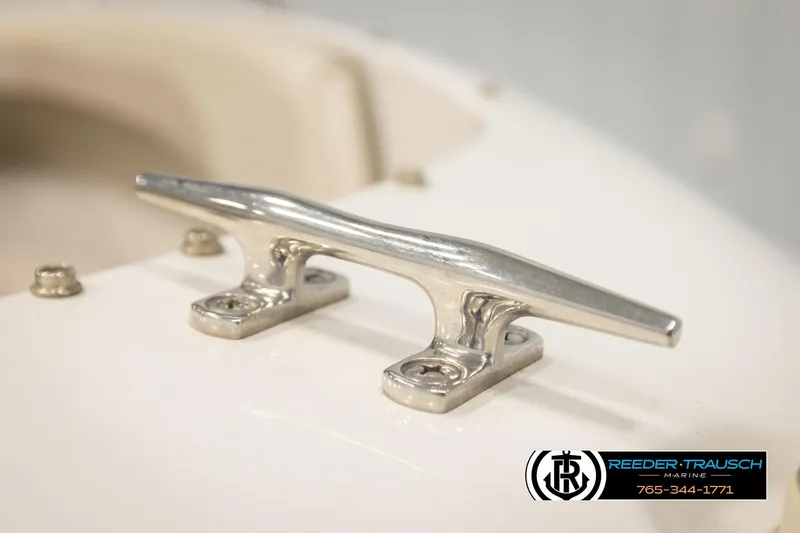 Slide: The Image of Stainless steel cleat on 1999 Four Winns 180 Horizon boat deck. - 43