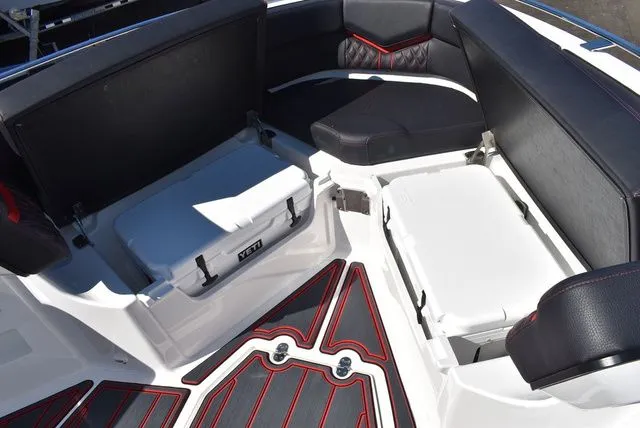 Slide: The Image of Monterey Elite 30 OB 2026 - 72