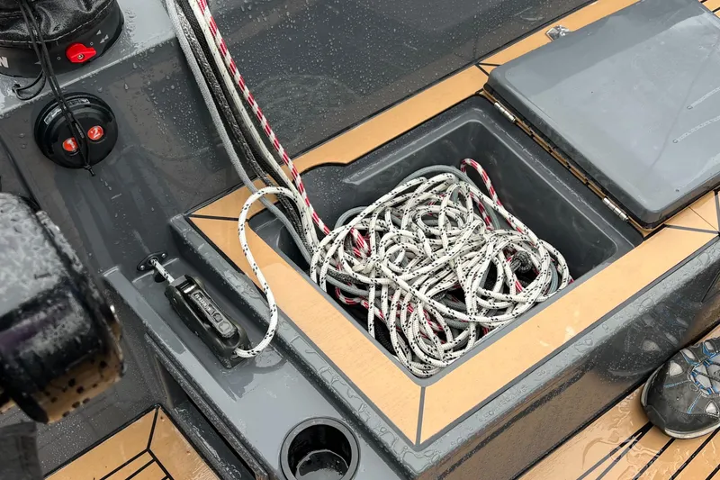 Slide: The Image of Saffier 33 Life 2022 sailboat deck with ropes and control panel. - 10