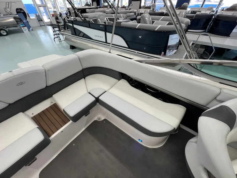 Slide: The Image of Regal 2300 Bowrider 2013 - 14