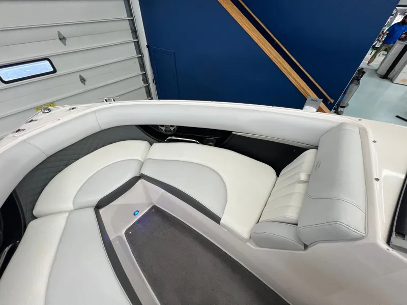 Slide: The Image of Regal 2300 Bowrider 2013 - 20