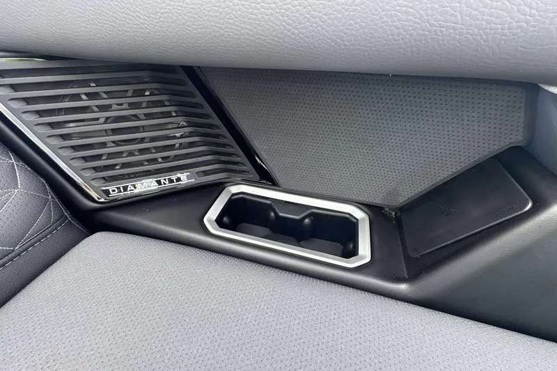 Slide: The Image of Interior of 2026 Viaggio D26U featuring speaker and storage compartment. - 9