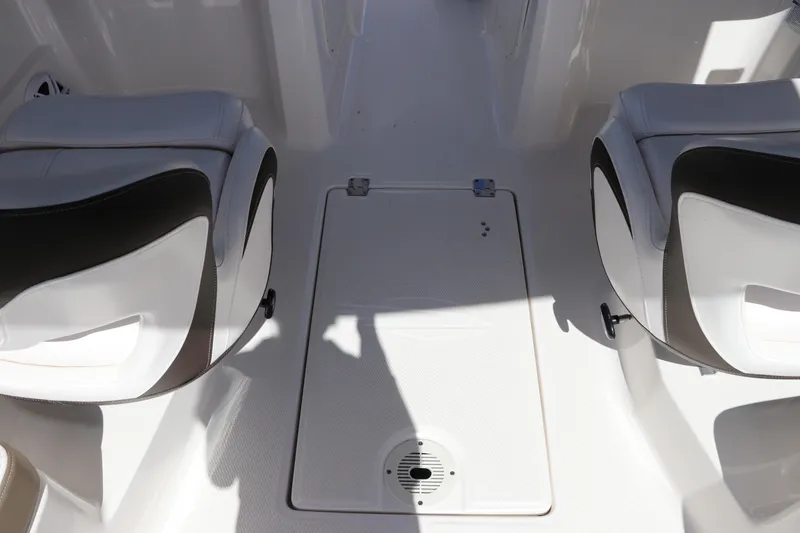 Slide: The Image of Interior view of 2021 Chaparral 23 SSi OB boat seating area. - 24