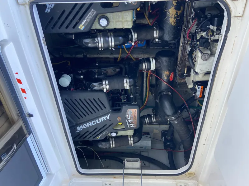 Slide: The Image of Silverton 33 Sport Sedan 2002 - 16