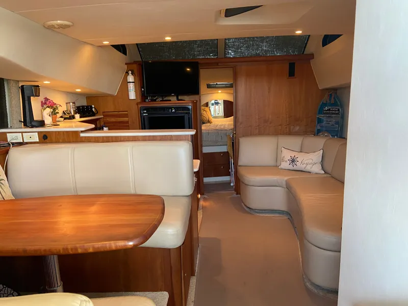 Slide: The Image of Silverton 33 Sport Sedan 2002 - 17