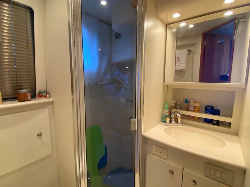 Slide: The Image of Silverton 33 Sport Sedan 2002 - 25