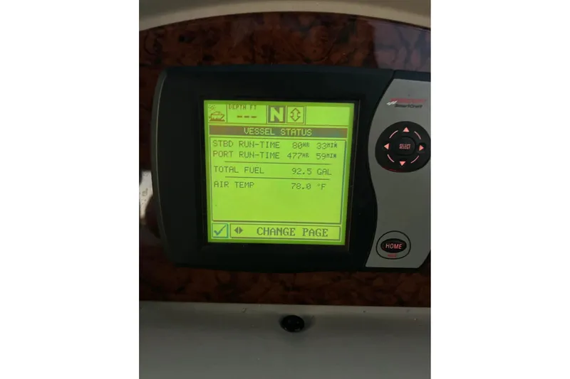 Slide: The Image of Display screen on 2007 Sea Ray 320 Sundancer showing vessel status and fuel information. - 36