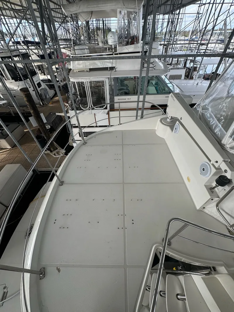 Slide: The Image of Carver Yachts 560 Voyager 2004 - 10