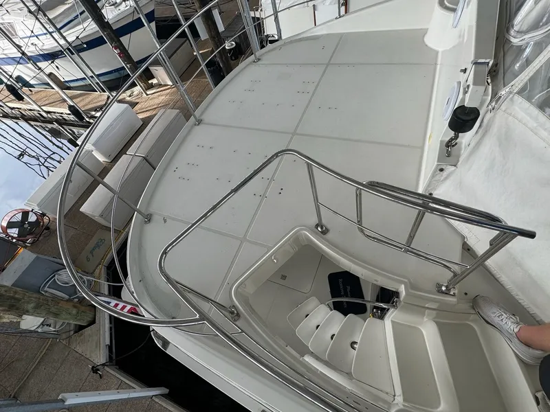 Slide: The Image of Carver Yachts 560 Voyager 2004 - 13