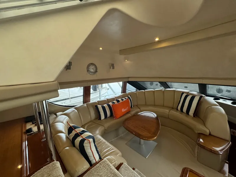 Slide: The Image of Carver Yachts 560 Voyager 2004 - 23