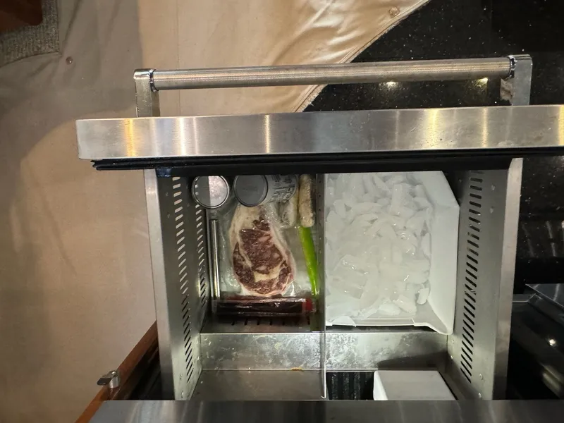 Slide: The Image of Carver Yachts 560 Voyager 2004 - 45