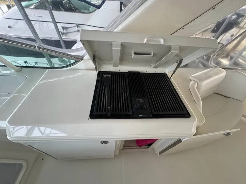 Slide: The Image of Carver Yachts 560 Voyager 2004 - 53