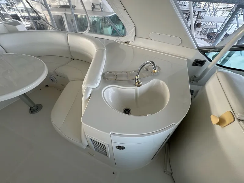 Slide: The Image of Carver Yachts 560 Voyager 2004 - 54