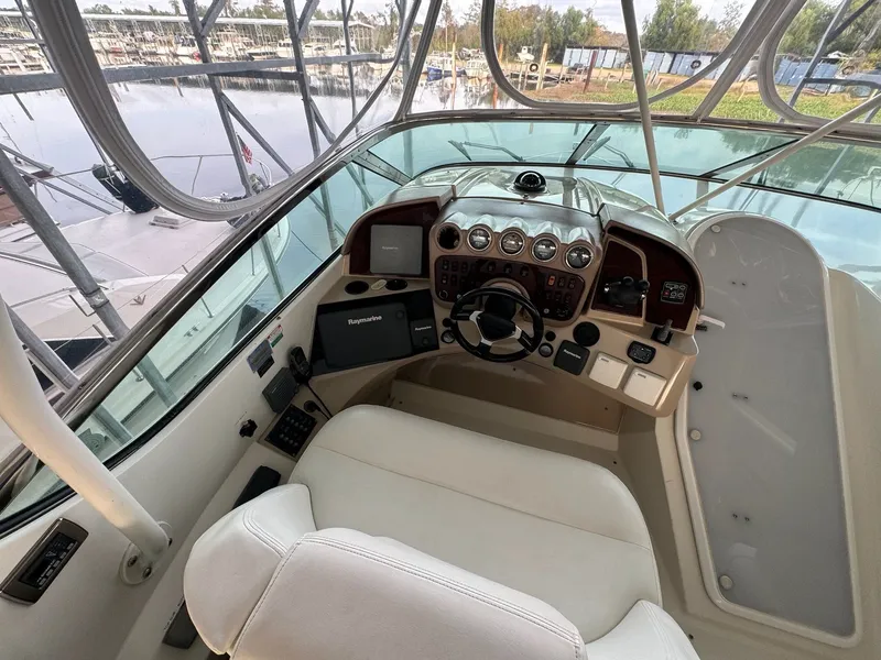 Slide: The Image of Carver Yachts 560 Voyager 2004 - 59