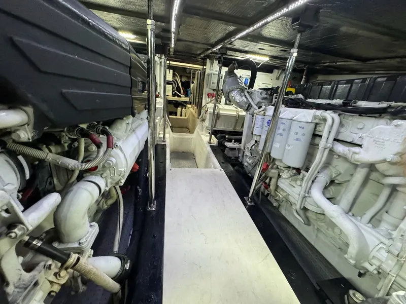 Slide: The Image of Carver Yachts 560 Voyager 2004 - 62