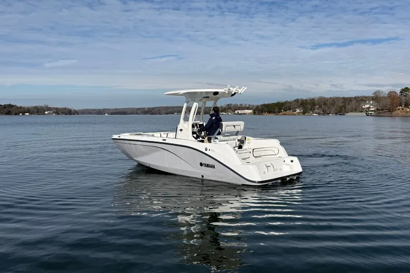 Slide: The Image of Yamaha 222 FSH Sport E 2026 - 1