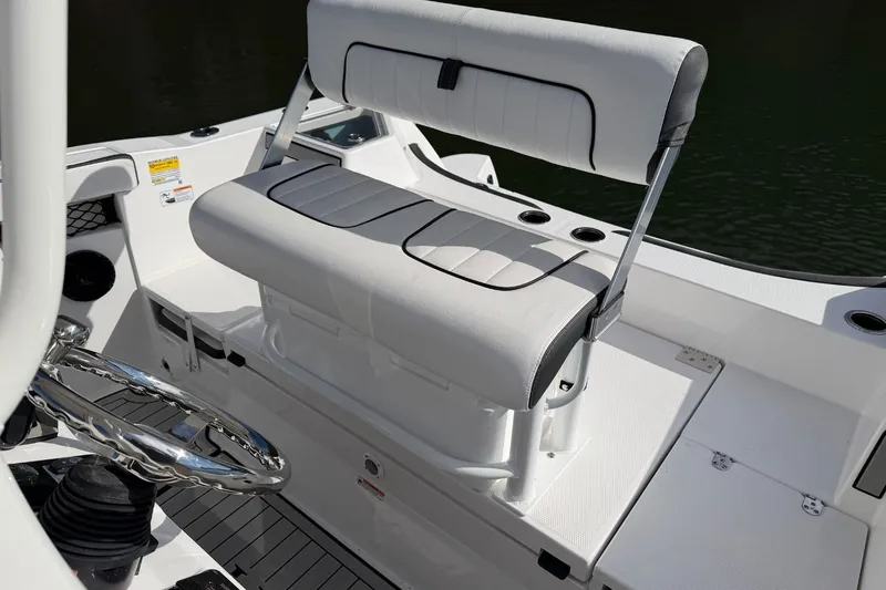 Slide: The Image of Yamaha 222 FSH Sport E 2026 - 21