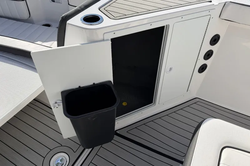 Slide: The Image of Yamaha 222 FSH Sport E 2026 - 29