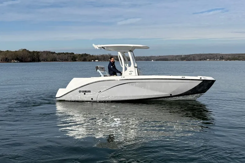 Slide: The Image of Yamaha 222 FSH Sport E 2026 - 4