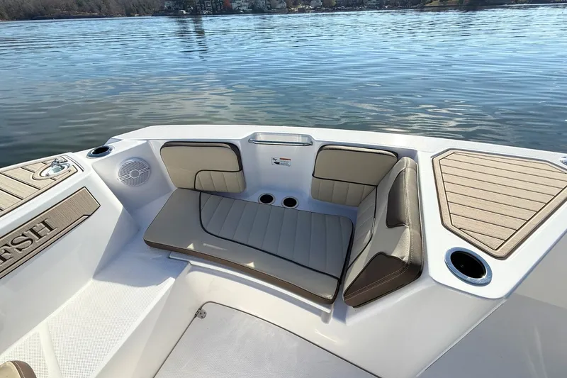 Slide: The Image of Yamaha 222 FSH Sport 2026 - 33