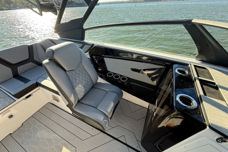 Slide: The Image of Yamaha 222XE 2026 - 15