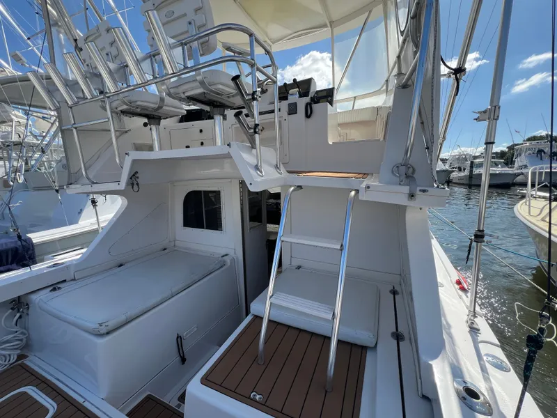 Slide: The Image of Blackfin 33 Flybridge 1996 - 12