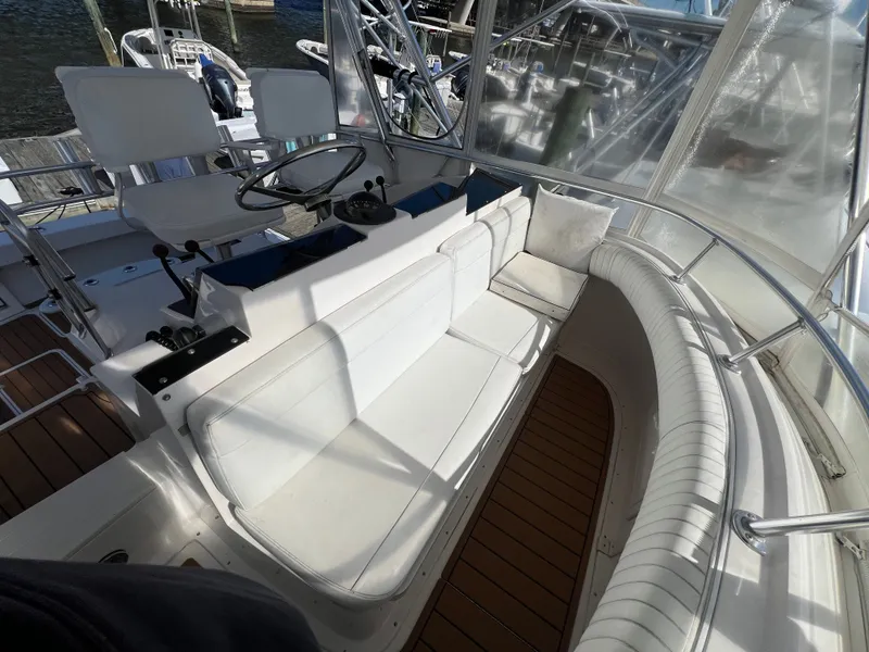 Slide: The Image of Blackfin 33 Flybridge 1996 - 19