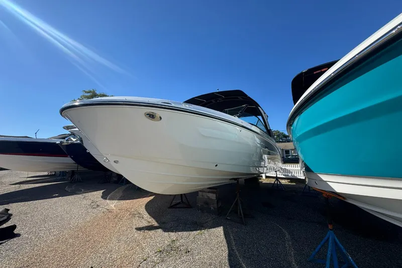 Slide: The Image of Sea Ray SDX 250 Outboard 2026 - 4