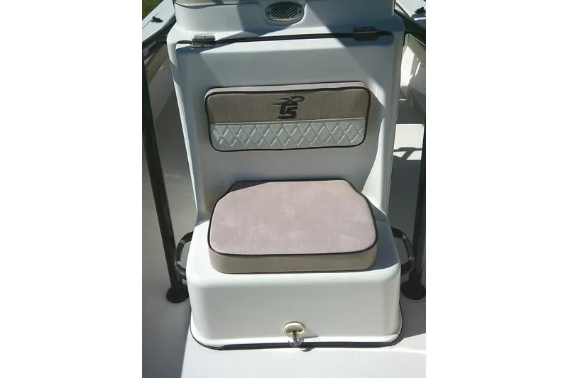 Slide: The Image of 2023 Carolina Skiff 26 Ultra Elite boat seat with cushion and backrest. - 23