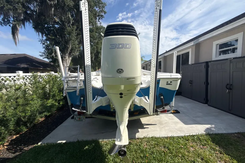 Slide: The Image of Blue Wave 2800 Pure Hybrid 2019 - 12