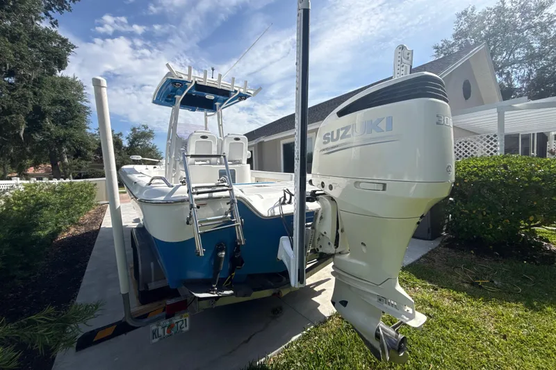 Slide: The Image of Blue Wave 2800 Pure Hybrid 2019 - 13