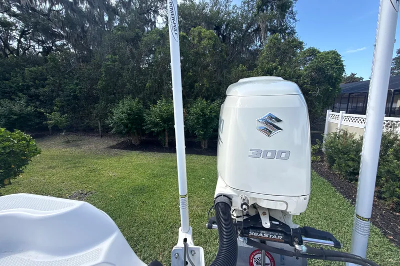 Slide: The Image of Blue Wave 2800 Pure Hybrid 2019 - 84