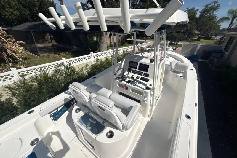 Slide: The Image of Blue Wave 2800 Pure Hybrid 2019 - 23