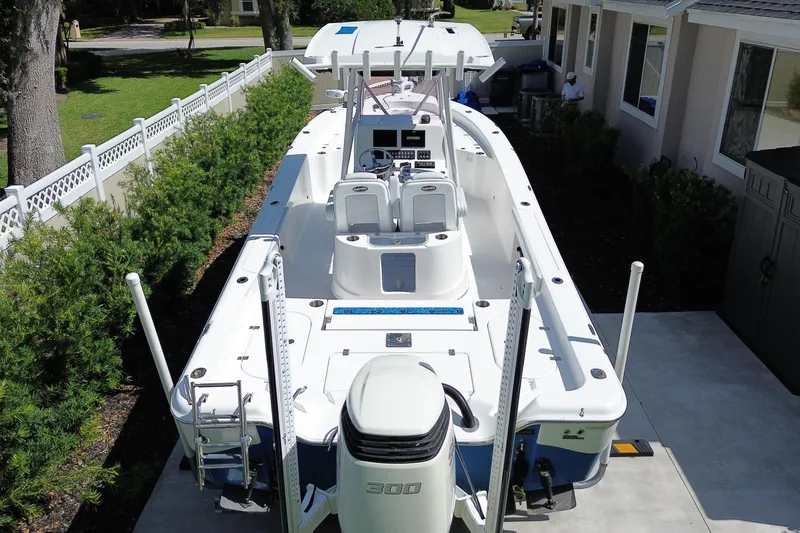 Slide: The Image of Blue Wave 2800 Pure Hybrid 2019 - 3