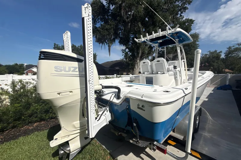 Slide: The Image of Blue Wave 2800 Pure Hybrid 2019 - 11