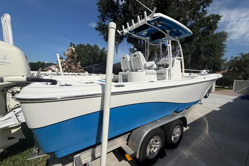 Slide: The Image of Blue Wave 2800 Pure Hybrid 2019 - 10