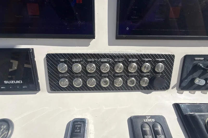 Slide: The Image of Blue Wave 2800 Pure Hybrid 2019 - 30