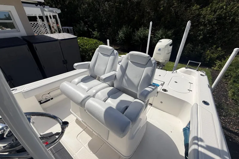 Slide: The Image of Blue Wave 2800 Pure Hybrid 2019 - 72