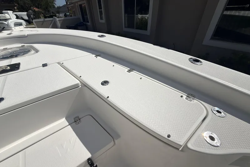 Slide: The Image of Blue Wave 2800 Pure Hybrid 2019 - 61